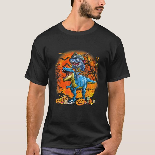 T-shirt Pirate de requin équitation Dinosaure T Rex Drôle  (Devant)
