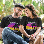 T-shirt Plage Famille Réunion Cute Custom Tropical coucher<br><div class="desc">Cool assorti aux t-shirts de vacances d'été pour une famille à porter en croisière sur l'île. Doté d'un beau palmier face à un joli coucher de soleil de plage rose et violet. Tee - shirts sur mesure pour votre séjour d'été sur la côte. Chemises de voyage côtières amusantes pour une...</div>