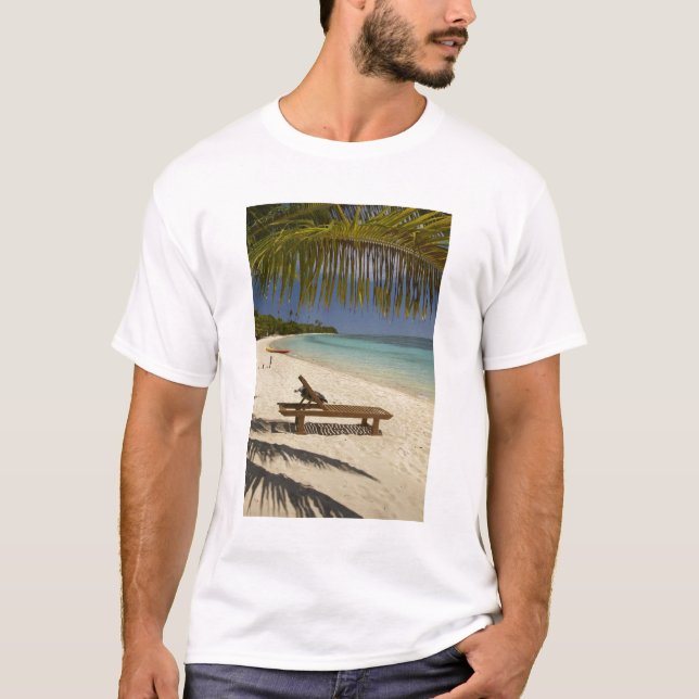 T-shirt Plage, palmiers et transat (Devant)