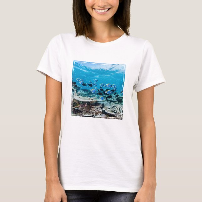 T-shirt Plages tropicales | Esturgeon Parmi le corail (Devant)