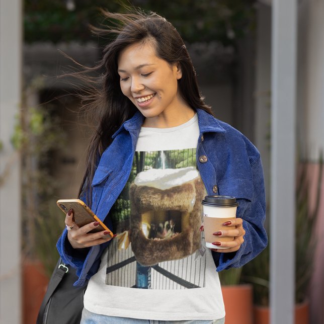 T-shirt Planeur à sucre dans le fourrure Truck Hanging Lit (Sugar Glider in Furry Tree Truck Hanging Bed T-Shirt)