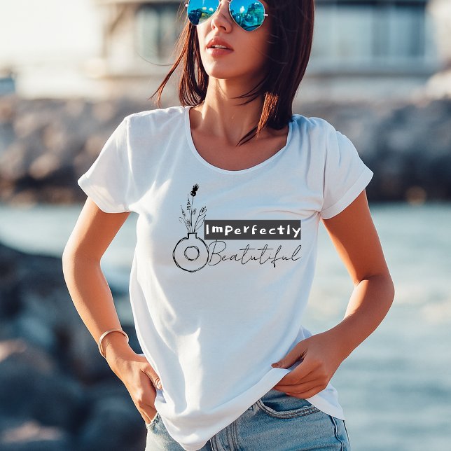 T-shirt Planter Boho Imparfaitement Beau Positif  (Créateur téléchargé)