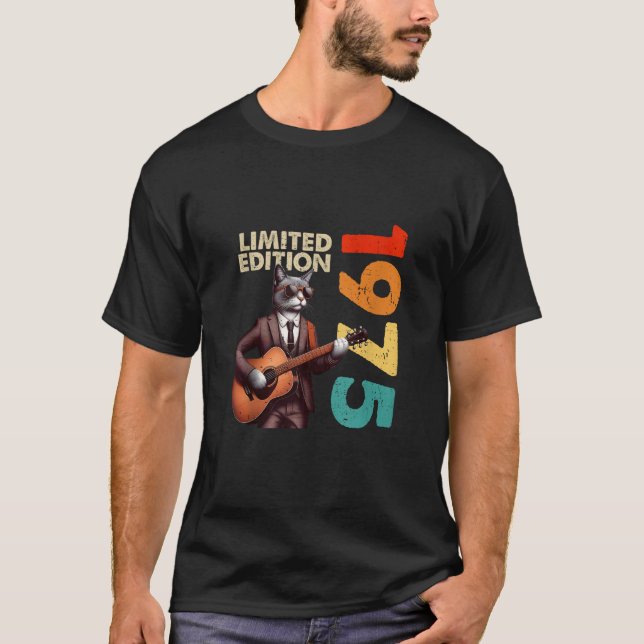 T-shirt Plaque Chat Anniversaire 49 ans Édition Limitée Vi (Devant)