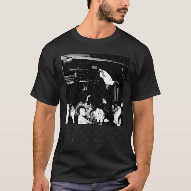 T-shirt Playboi étranger (Devant)