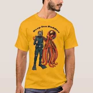 T-shirt Plongeur en scaphandre autonome posant avec une pi