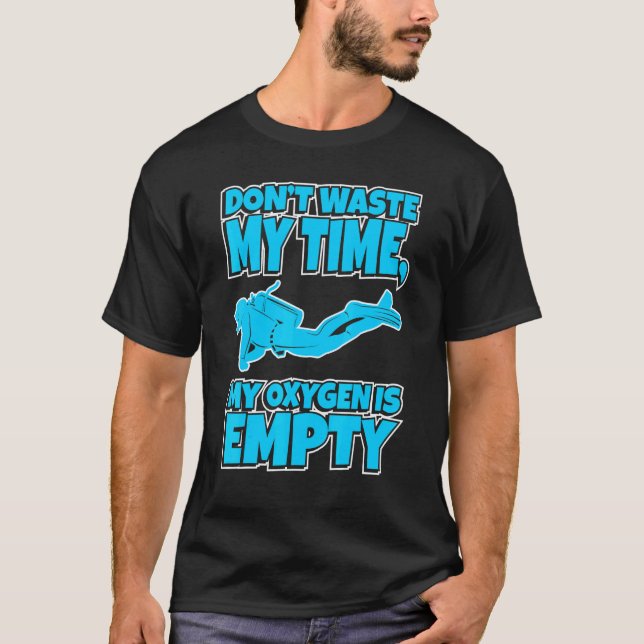 T-shirt Plongeur vers le bas, l'oxygène de plongée est vid (Devant)
