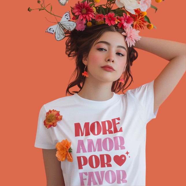 T-shirt Plus tendance Amor Por Favoriser Rouge et rose Sim (Trendy Women's "More Love" ( "More Amor" ) t-shirt is perfect for any occasion.)