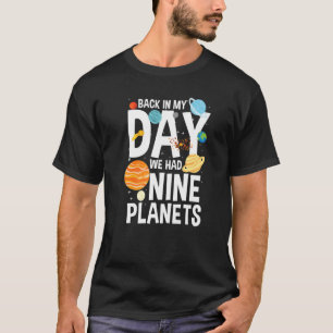 T-shirt Pluton planétaire pour une salle d'astronomie de l