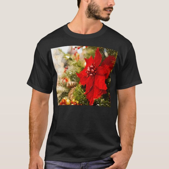 T-shirt Poinsététie Rouge Sur L'Arbre De Noël (Devant)