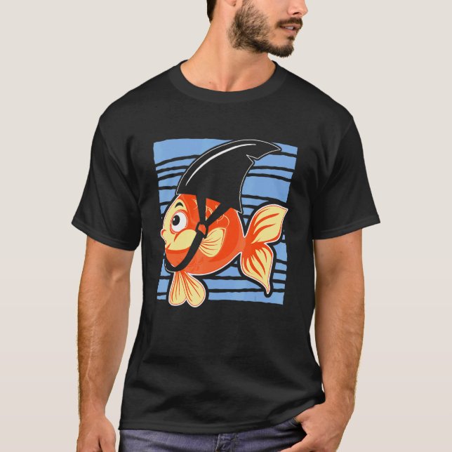 T-shirt Poisson rouge Requin Nageoire Poisson Collectionne (Devant)