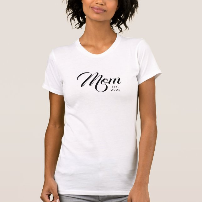 T-shirt Police d'écriture noire établie Maman (Devant)