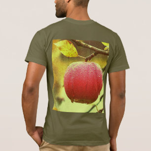 T-shirt "Pomme rouge sur arbre" jolie photo. Commandez dès