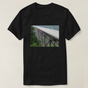 T-shirt Pont de gorge de nouvelle rivière, la Virginie