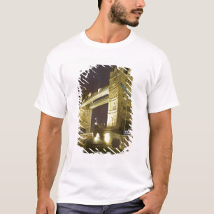 T-shirt Pont de la Tour et Tamise au crépuscule, Londres,