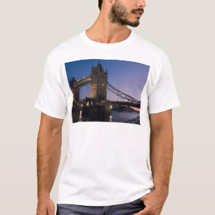 T-shirt Pont de la Tour Londres Angleterre Eau Nuit Ville