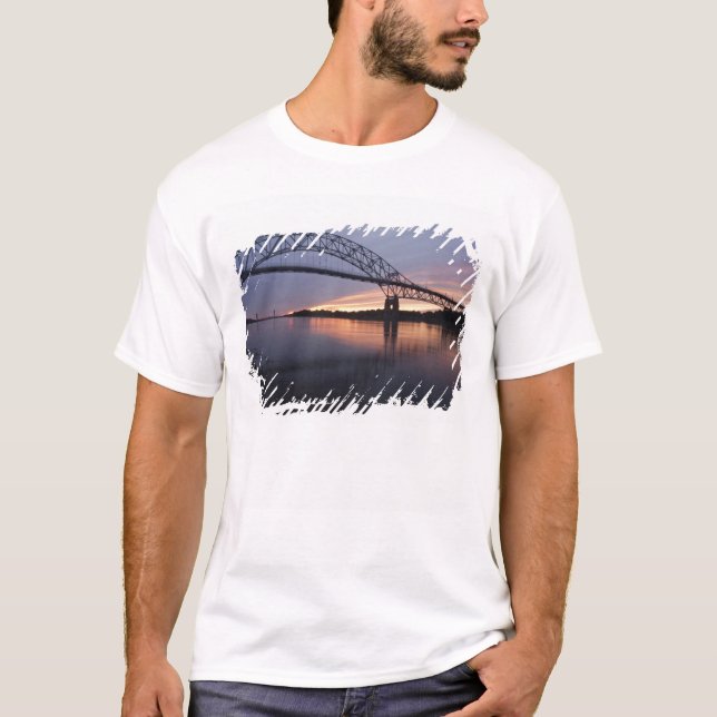 T-shirt Pont de Sagamore sur le canal du cap Cod, (Devant)