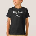 T-shirt Porteur d'anneau noir blanc Nom personnalisé Maria<br><div class="desc">Belle calligraphie,  t-shirt noir et blanc Ring Bearer. Ajoutez votre nom. Parfait pour la fête de mariage. Vous pouvez personnaliser avec votre nom.</div>