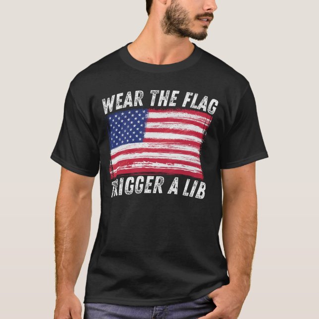 T-shirt Portez le drapeau, lancez un Lib Patriotic 4 juill (Devant)