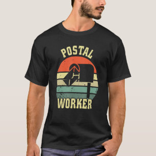 T-shirt Postal Worker Carrier Mail Lady Retro Design Mailm