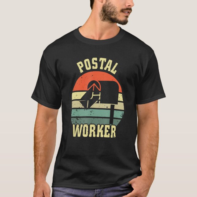 T-shirt Postal Worker Carrier Mail Lady Retro Design Mailm (Devant)