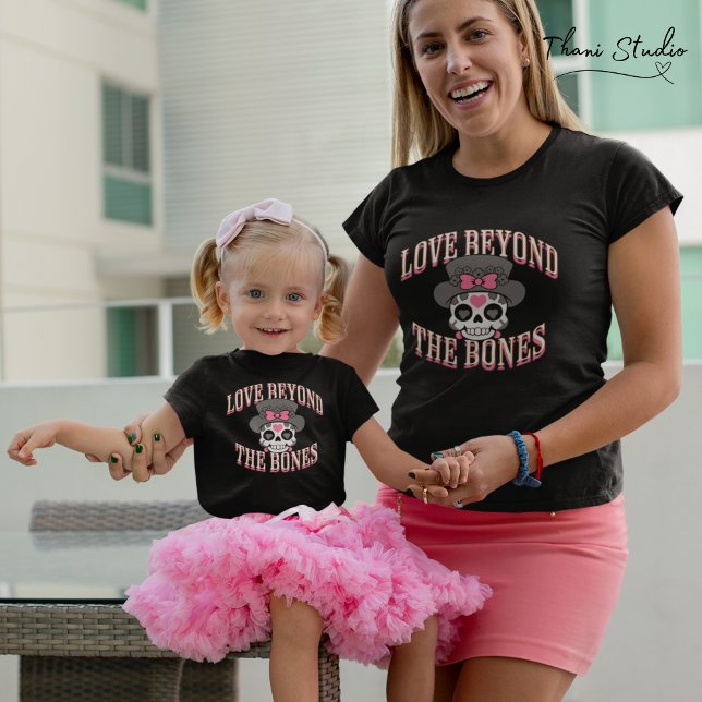 T-shirt Pour Bébé Amour au-delà des os Valentine Moderne Retro Crâne (Créateur téléchargé)