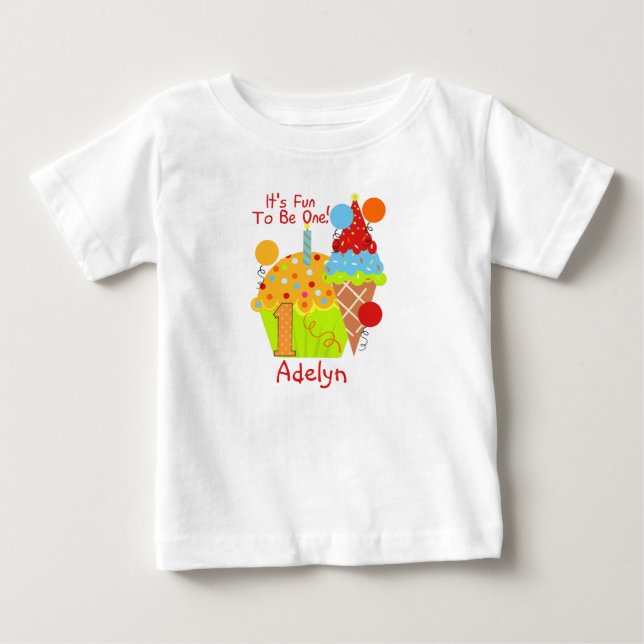 T-shirt Pour Bébé Amusement de petits gâteaux et de crème glacée à (Devant)
