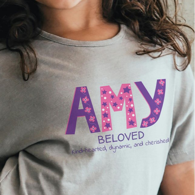 T-shirt Pour Bébé Amy girls nom et sens rose violet étoiles de fleur (Créateur téléchargé)