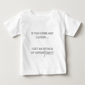 T-shirt Pour Bébé Attaque d'occasion