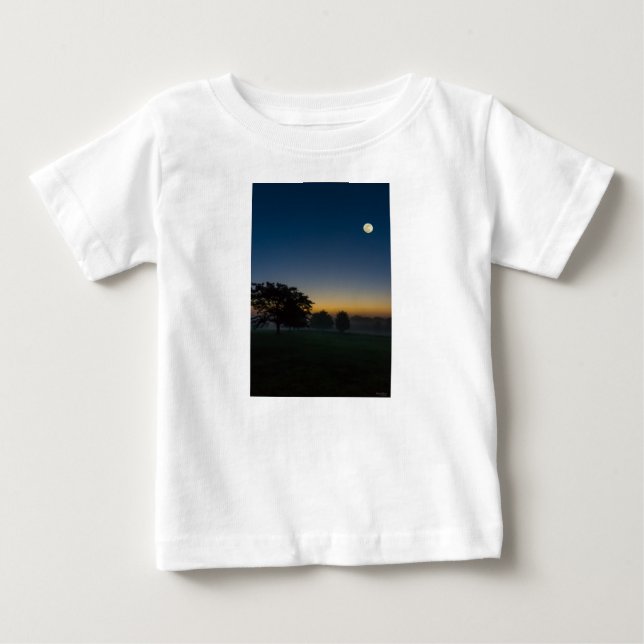 T-shirt Pour Bébé Aube d'été avec lune (Devant)