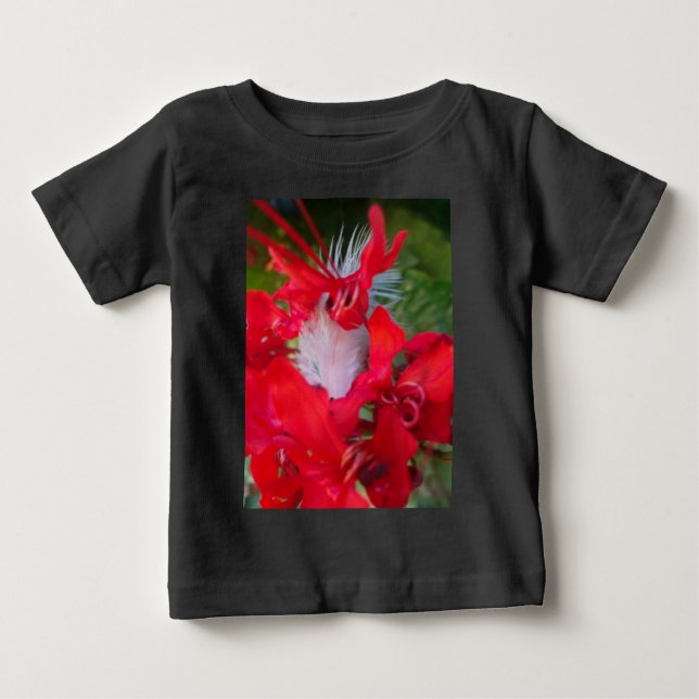 T-shirt Pour Bébé Beauté délicate : Fleur rouge avec plumes blanches (Devant)