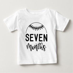 T-shirt Pour Bébé Bébé de sept mois : étape importante pour le baseb