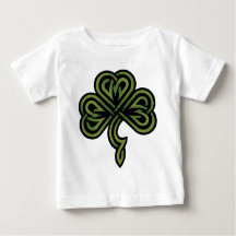 Bébé irlandais de shamrock