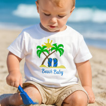 Bébé mignon de la plage 