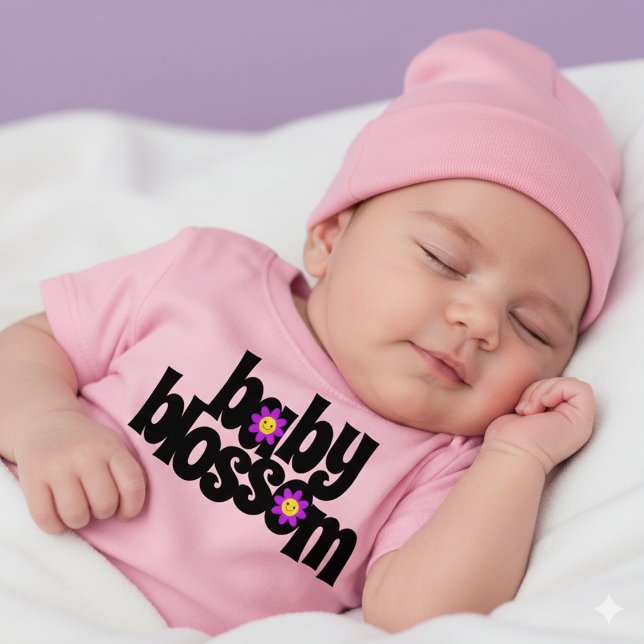 T-shirt Pour Bébé Bébé mignon fleurs souriant mauve marguerites (Baby Blossom Baby Shirt Cover Photo)