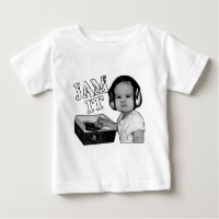 "Bloquez-le" des rotations du DJ de bébé sur une