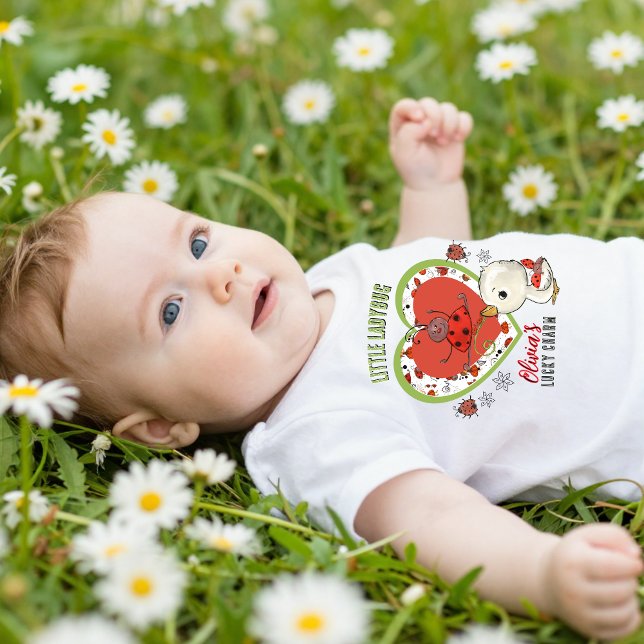 T-shirt Pour Bébé Body 'Petit Porte-Bonheur' pour bébé personnalisab (Custom Little Lady Lucky Charm Baby T-Shirt)