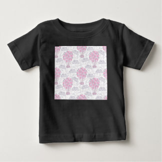 T-shirt Pour Bébé Cerfs-volants en art de nurserie rose