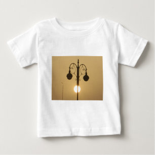 T-shirt Pour Bébé Charme victorien : Posts Vintage Streetlight