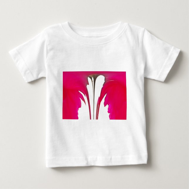 T-shirt Pour Bébé Chic rouge extraordinaire rose sous le ciel blanc. (Devant)