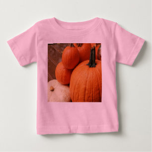 T-shirt Pour Bébé citrouilles pour Halloween sur le pont