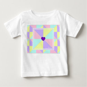 T-shirt Pour Bébé Couleurs pastel et cœurs violets battants