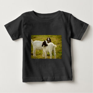 T-shirt Pour Bébé Deux chèvres Boer mignonnes en photo de champ