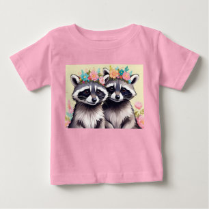 T-shirt Pour Bébé Deux Racons Adorables Dans Les Couronnes Fleurs