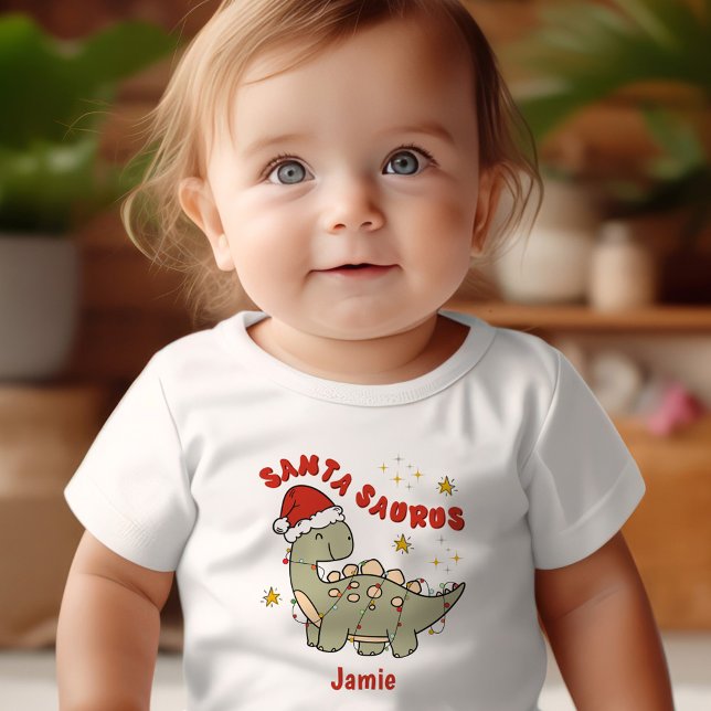 T-shirt Pour Bébé Dinosaure de Noël Santasaurus Nom rétro (Cute Christmas Dinosaur Santasaurus Retro Name Baby T-Shirt)