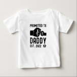T-shirt Pour Bébé Doted to daddy est 2022 new dad fathers day<br><div class="desc">Doted to daddy est 2022 new dads baby pregnancy announcement venge idea for men</div>