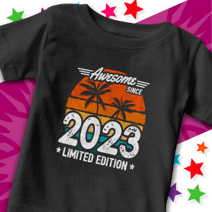 T-shirt Pour Bébé Édition limitée Rétro Incroyable depuis 2023 Né en
