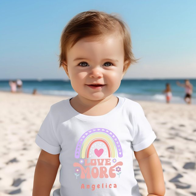 T-shirt Pour Bébé Enfiler le nom "Aimer plus" (Créateur téléchargé)