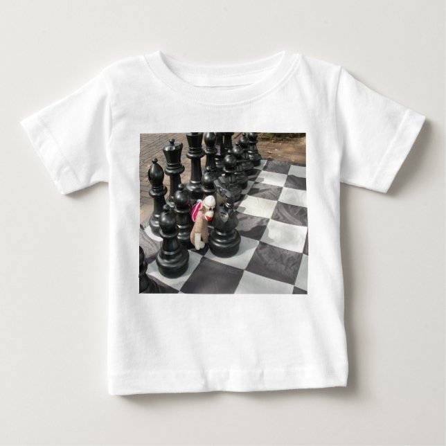T-shirt Pour Bébé Ernie le singe de la réserve Jouer aux échecs peti (Devant)