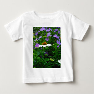 T-shirt Pour Bébé Fleur de cône blanc, fleurs pourpres et papillon