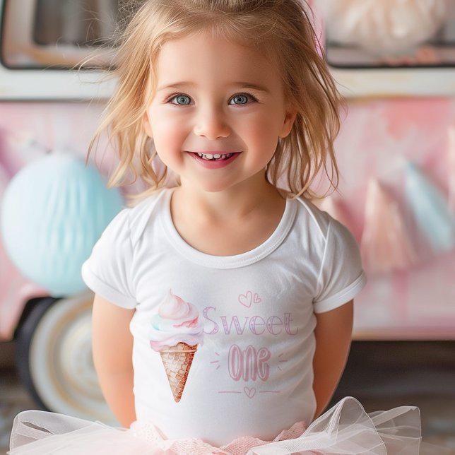 T-shirt Pour Bébé Gâteau glacé Sweet One 1er anniversaire (Créateur téléchargé)